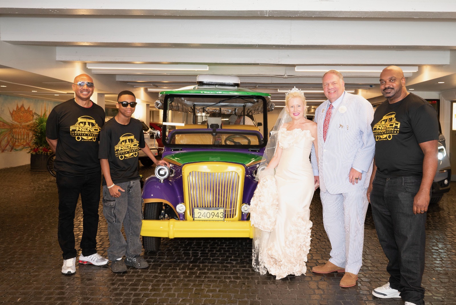 Luxury wedding shuttle New Orleans